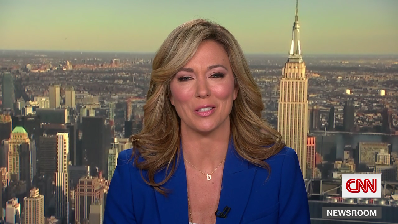 CNN Newsroom With Brooke Baldwin S2021E32 2021-02-17-1500 (08).png