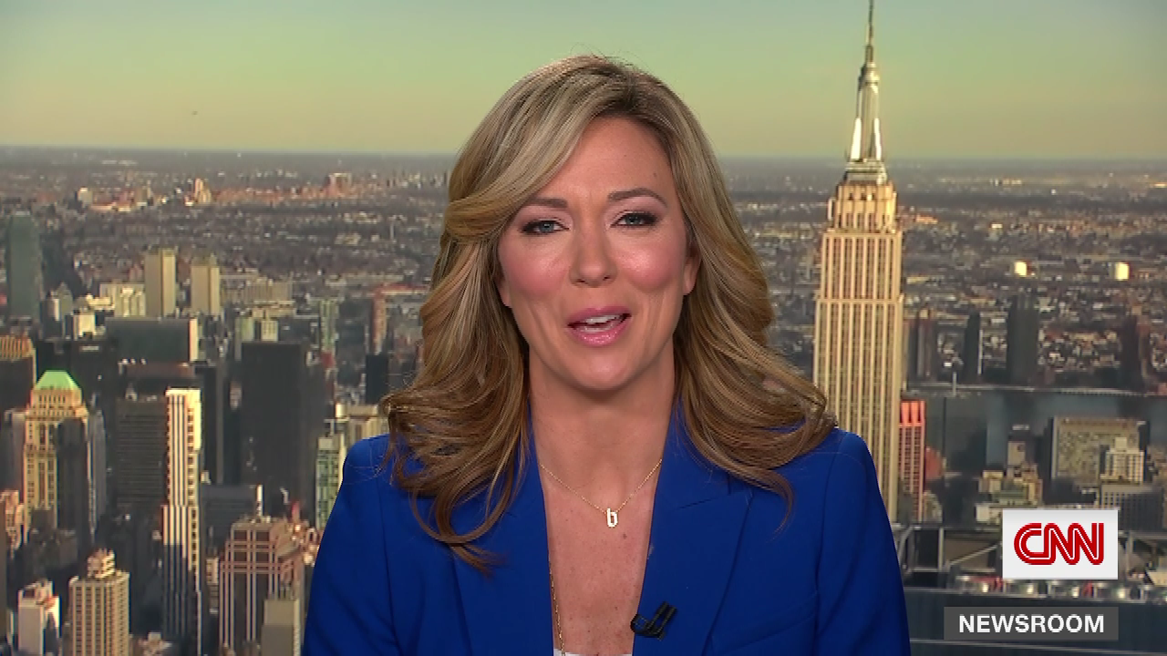 CNN Newsroom With Brooke Baldwin S2021E32 2021-02-17-1500 (07).png