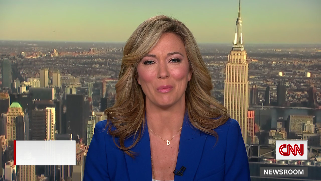 CNN Newsroom With Brooke Baldwin S2021E32 2021-02-17-1500 (06).png