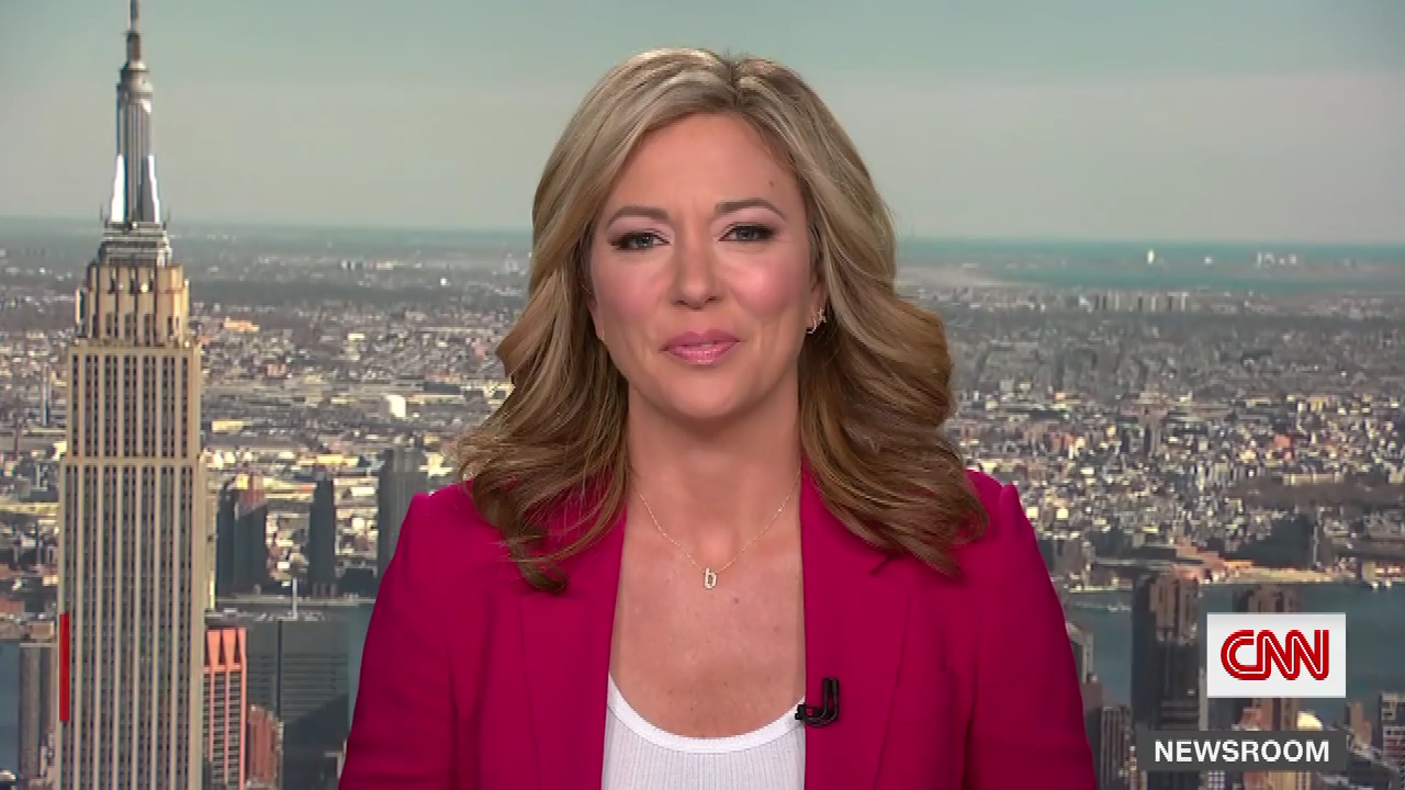 CNN Newsroom With Brooke Baldwin S2021E38 2021-02-25-1500 (03).png