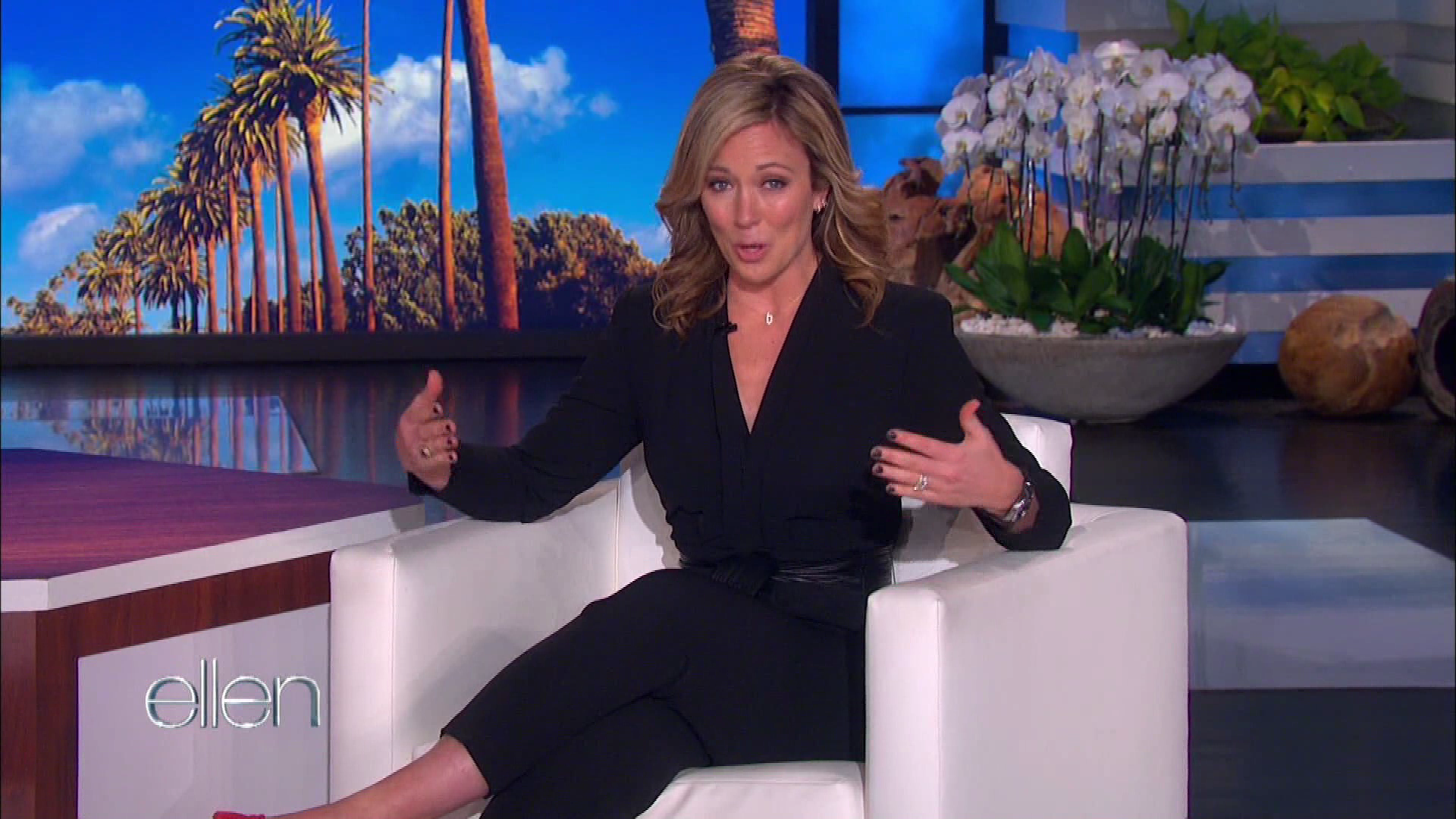 The Ellen DeGeneres Show S18E97 Brooke Baldwin Hilary Duff 2021-03-12-1500 (33).png