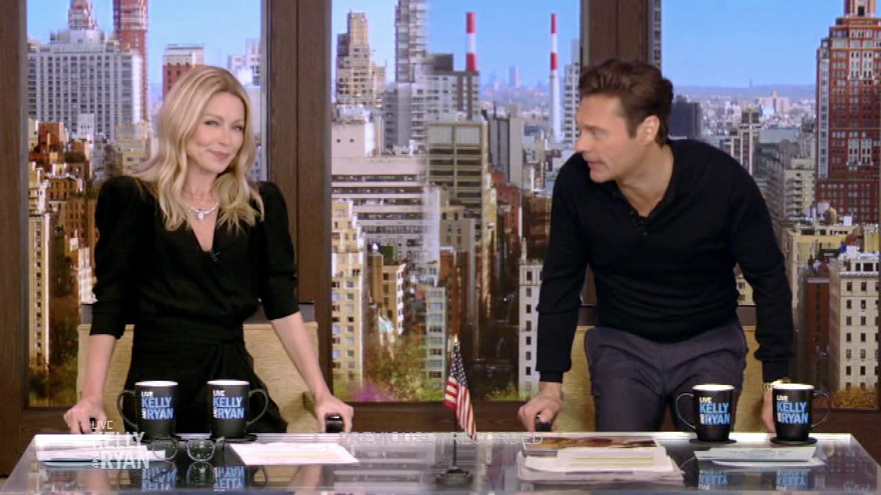 Live with Kelly and Ryan S05E155 Spring Has Sprung Week 2021-04-15-0900 (02).png