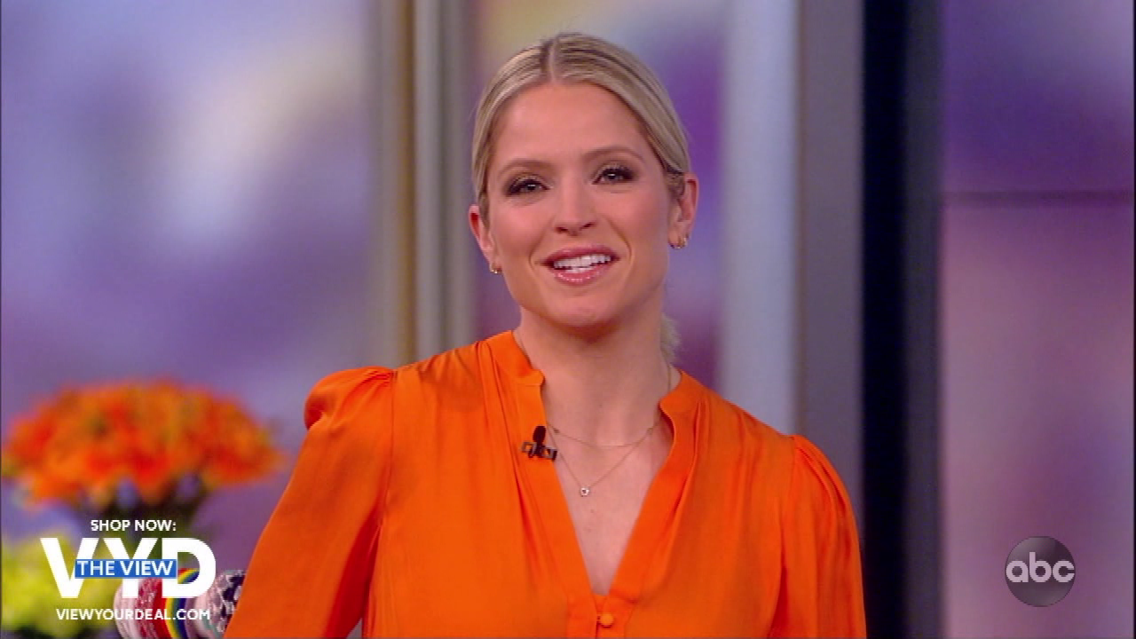The View S24E144 2021-04-26-1100 (21).png