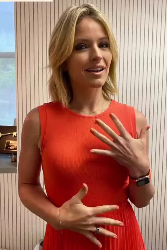 Sara Haines (7/20/2021)