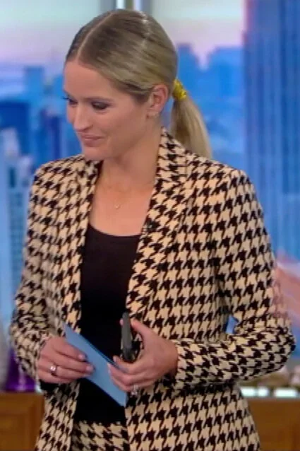 Sara Haines (9/15/2021)