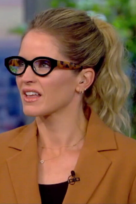 Sara Haines (9/27/2021)