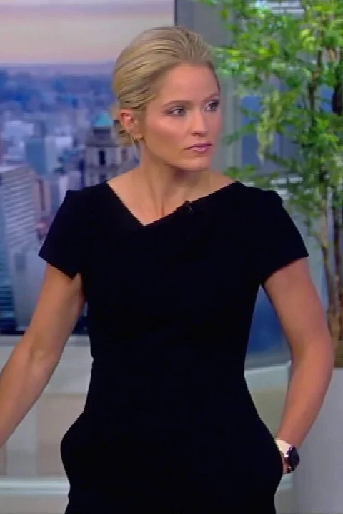 Sara Haines (10/4/2021)