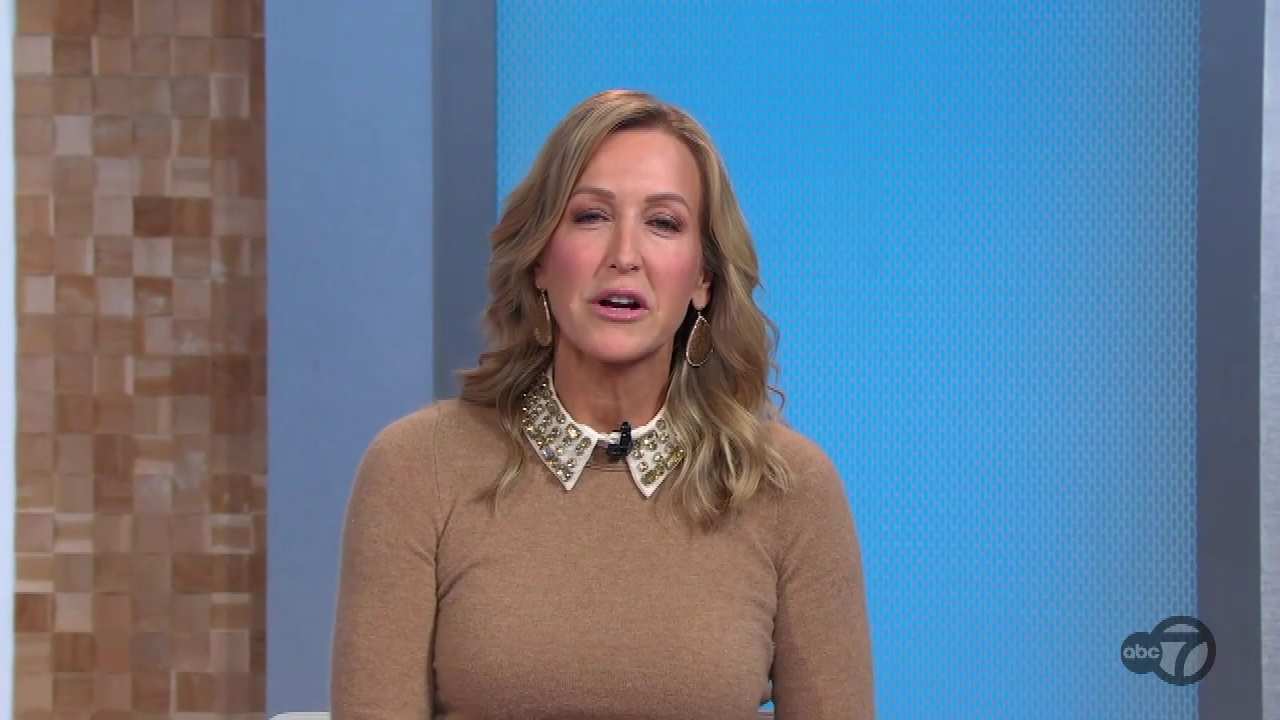 Good Morning America 2021-10-06-0700 (42).png