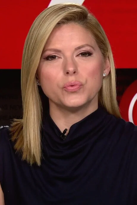 Kate Bolduan (10/18/2021)
