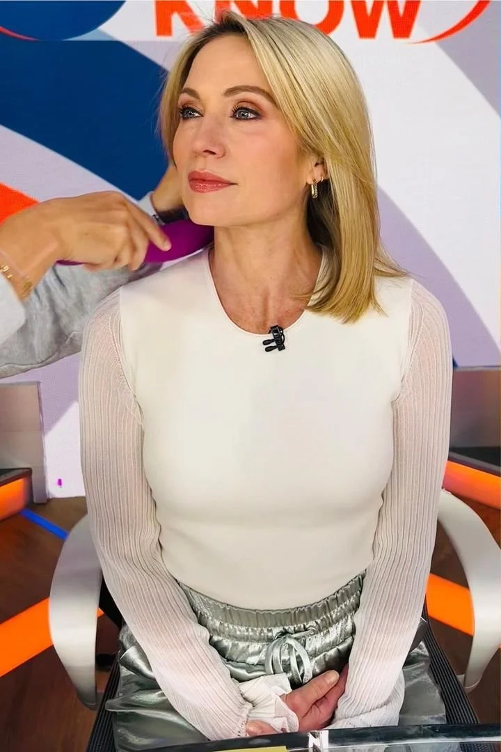 Amy Robach (10/19/2021)
