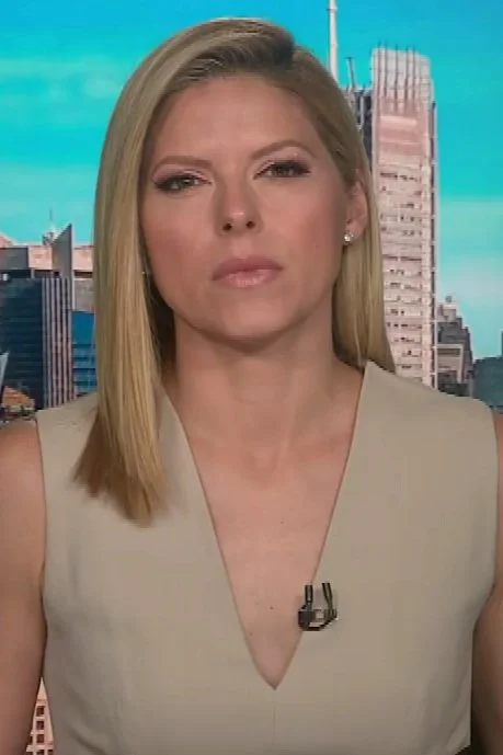 Kate Bolduan (10/27/2021)