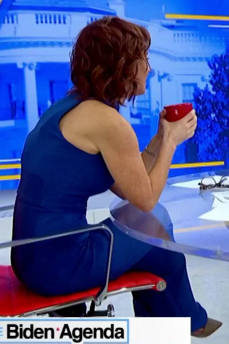 Stephanie Ruhle (11/16/2021)