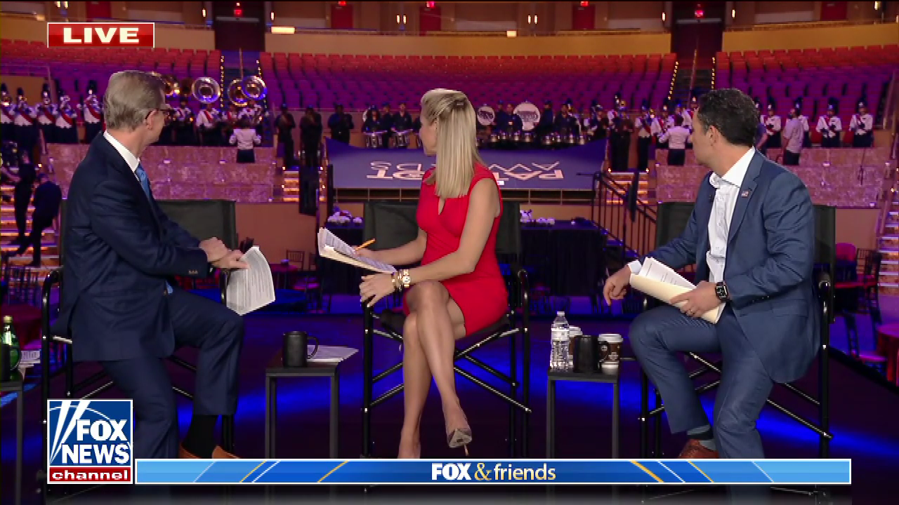 FOX and Friends 2021-11-18-0600 (09).png
