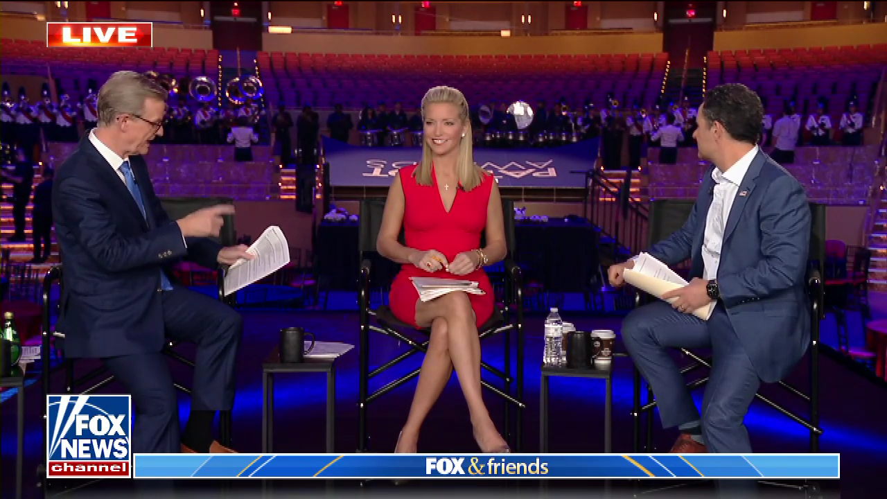 FOX and Friends 2021-11-18-0600 (03).png