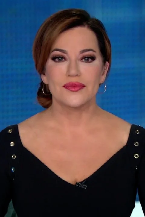 Robin Meade (11/19/2021)