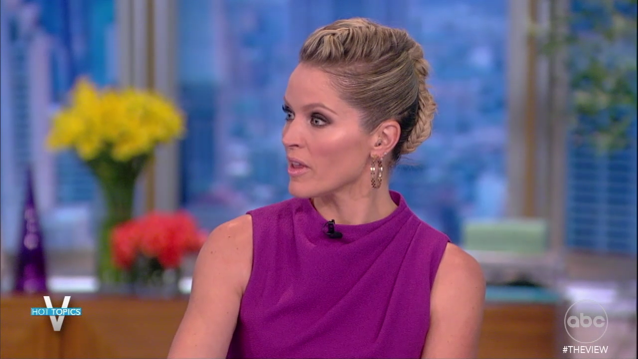 The View S25E54 2021-11-19-1100 (17).png