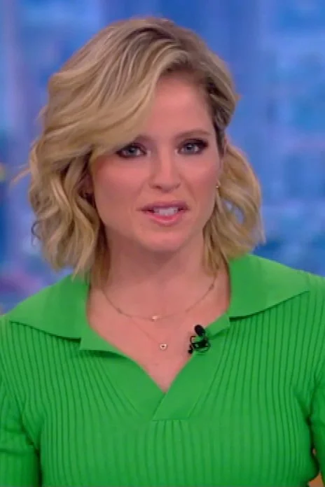 Sara Haines (11/23/2021)