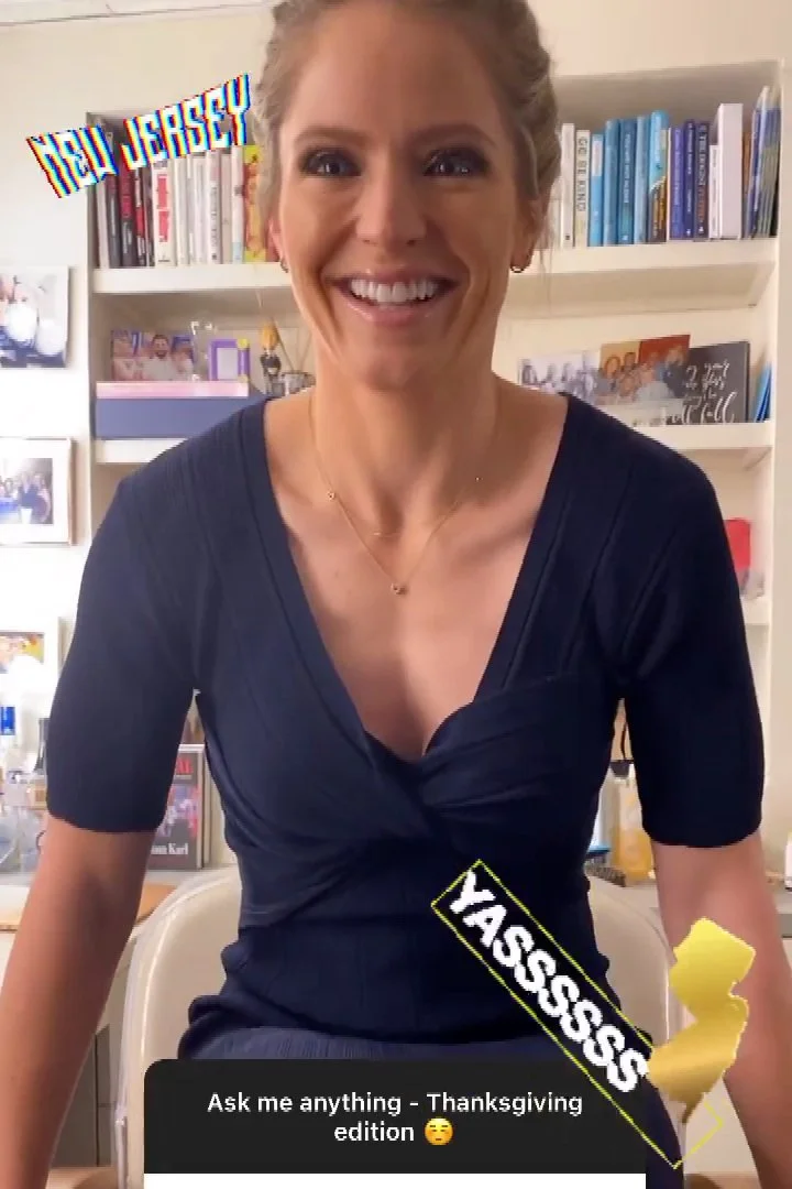 Sara Haines (11/24/2021)