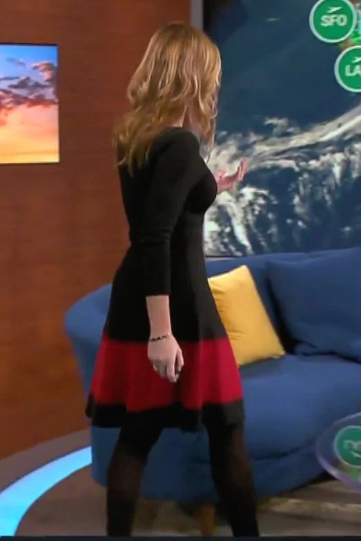 Jen Carfagno (12/24/2021)