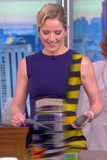 Sara Haines (3/3/2022)