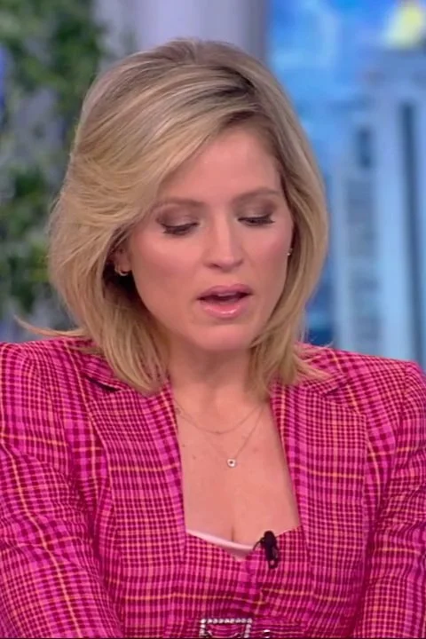 Sara Haines (4/8/2022)