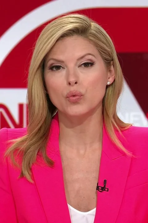 Kate Bolduan (4/11/2022)