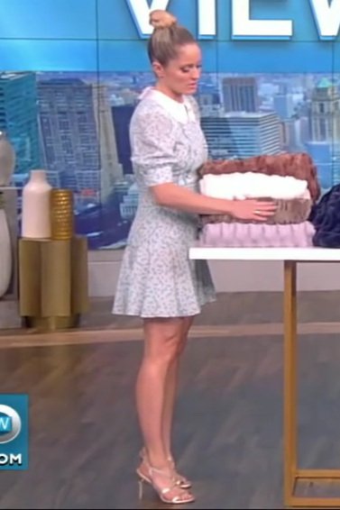 Sara Haines (4/11/2022)