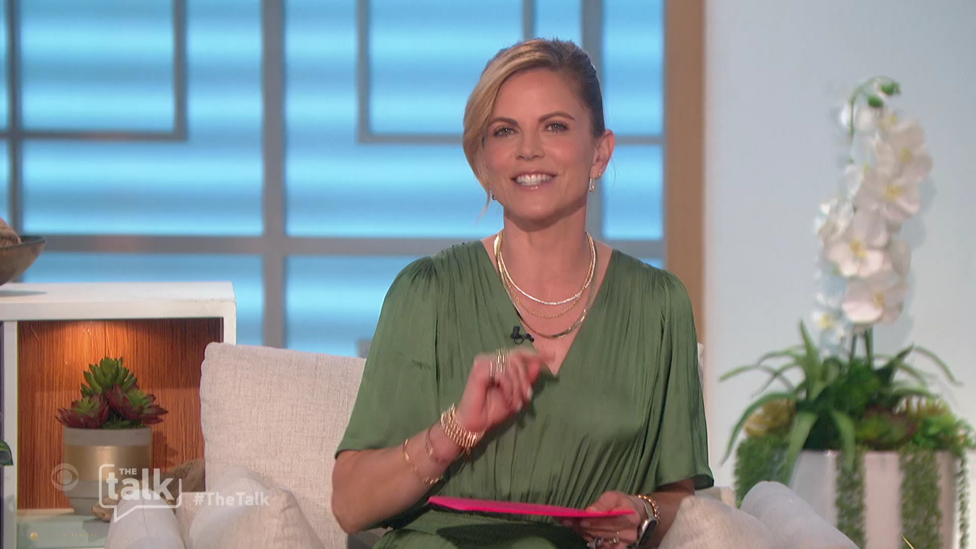 The Talk S12E131 2022-04-15-1400 (09).png