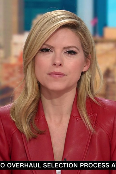 Kate Bolduan (4/26/2022)