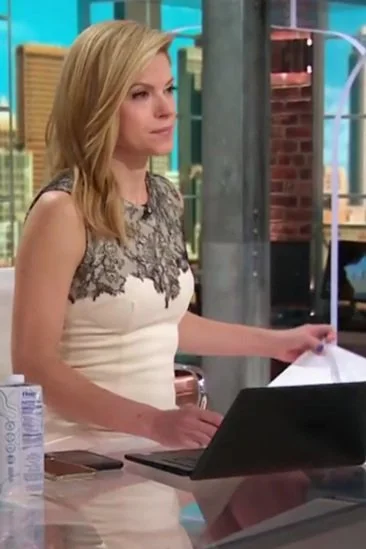 Kate Bolduan (5/2/2022)