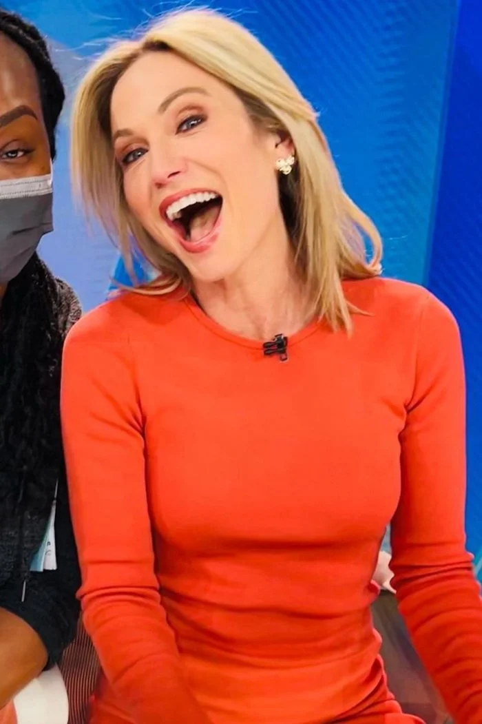 Amy Robach (5/11/2022)