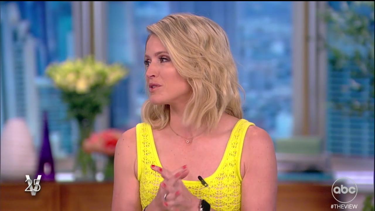 The View S25E163 2022-05-17-1100 (16).png