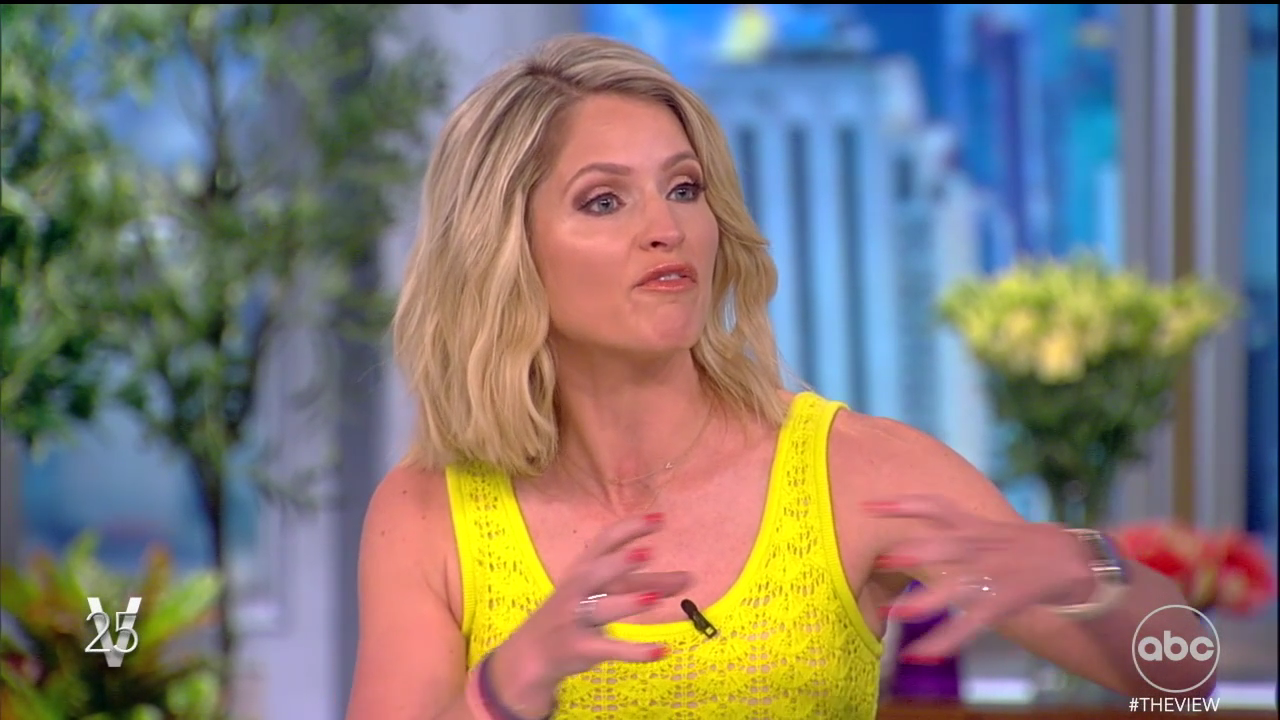 The View S25E163 2022-05-17-1100 (11).png