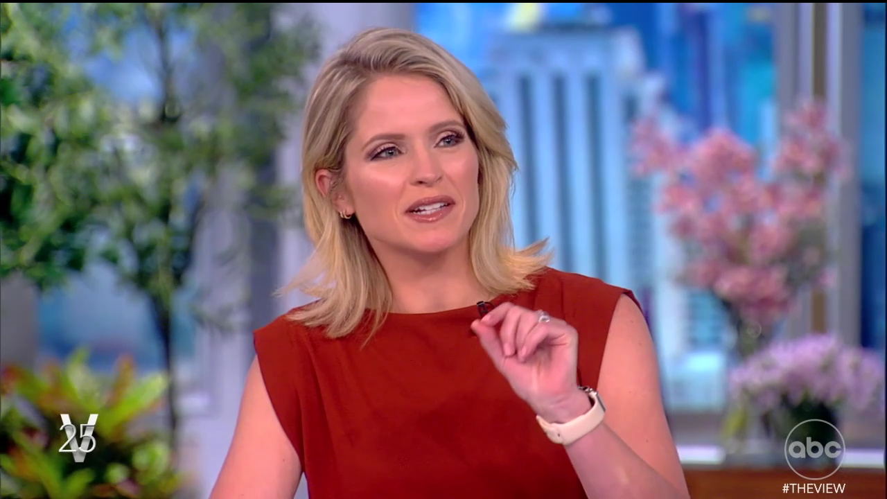 The View S25E168 2022-05-24-1100 (06).png