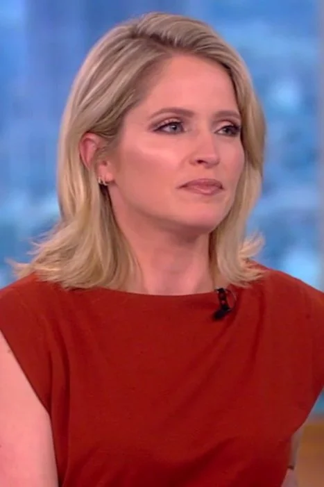 Sara Haines (5/24/2022)