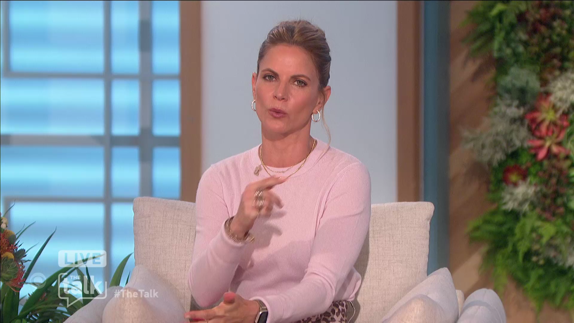 The Talk S12E155 2022-05-24-1400 (11).png