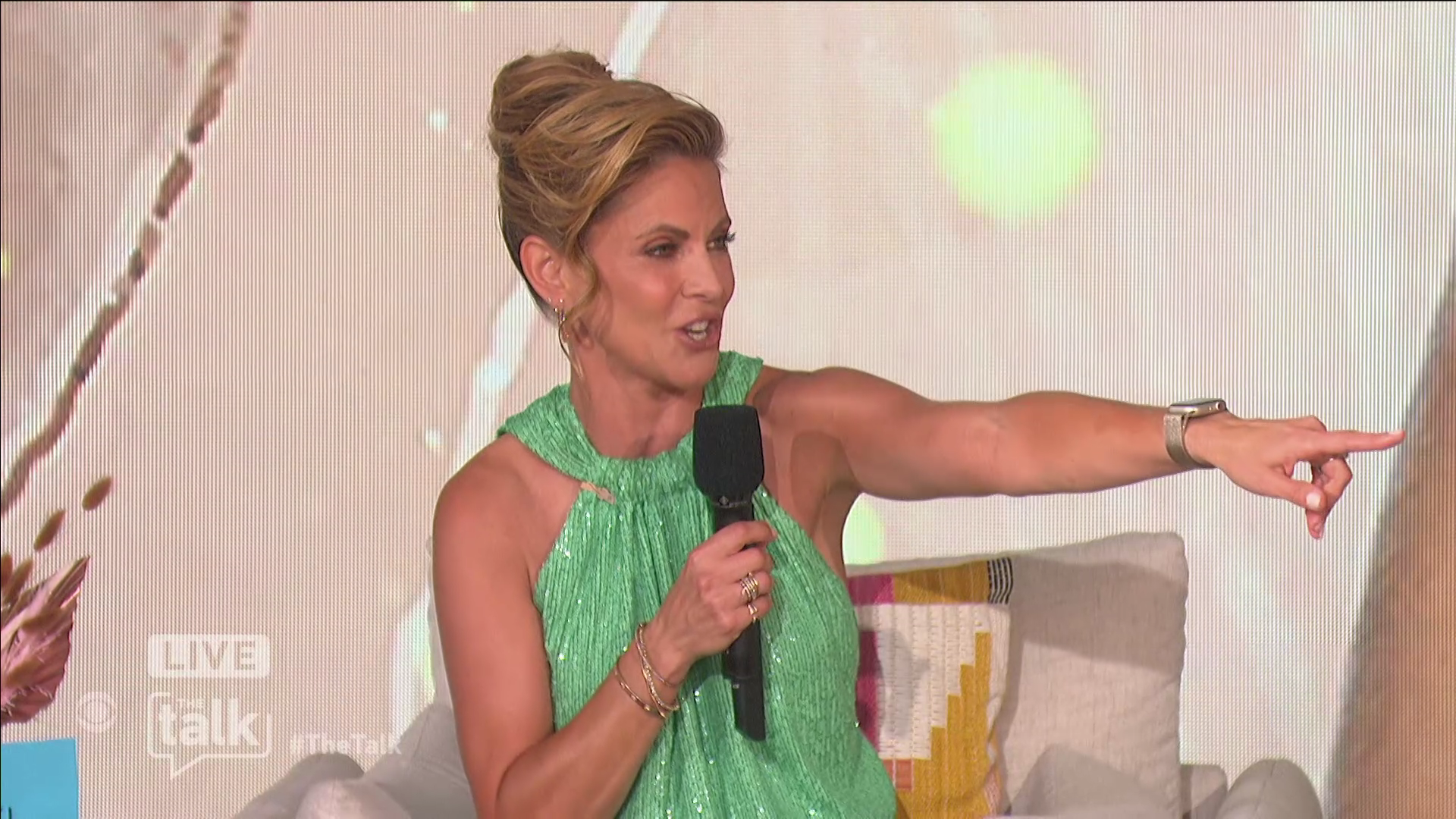 The Talk 2022-06-06-1400 (09).png