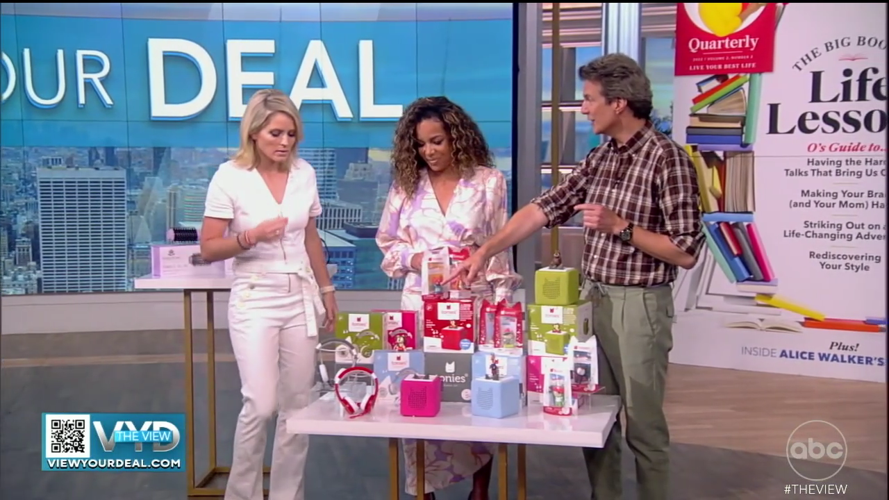 The View S25E181 2022-06-14-1100 (23).png