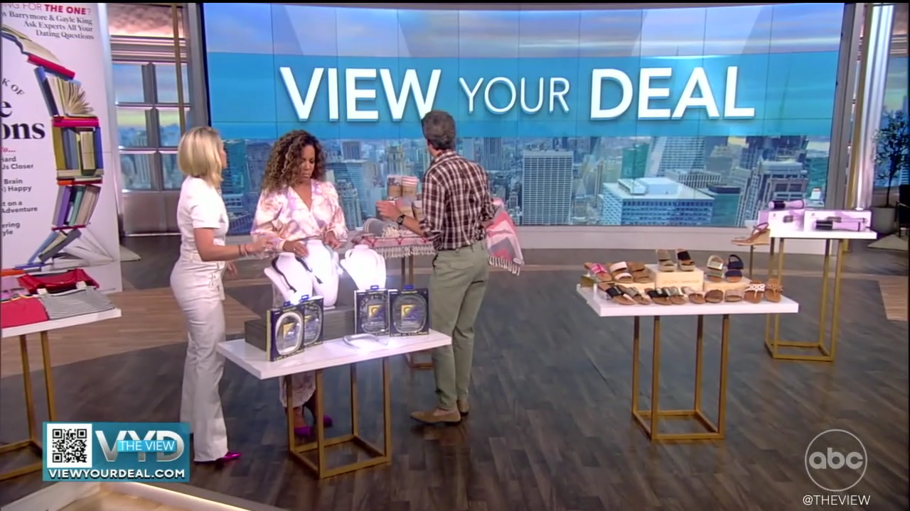 The View S25E181 2022-06-14-1100 (17).png