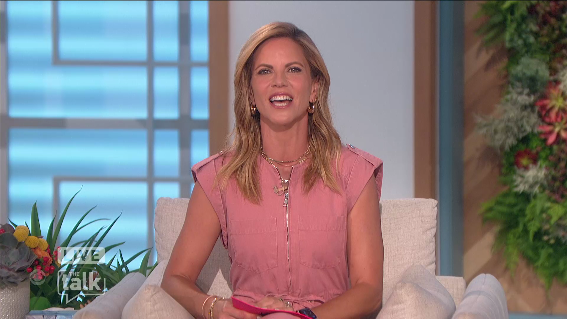 The Talk S12E171 2022-06-15-1400 (07).png