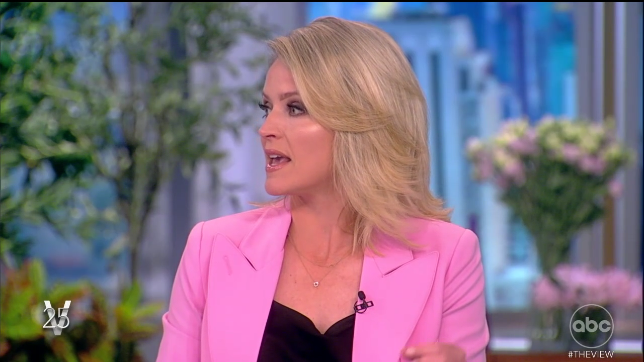 The View S25E188 2022-06-23-1100 (06).png