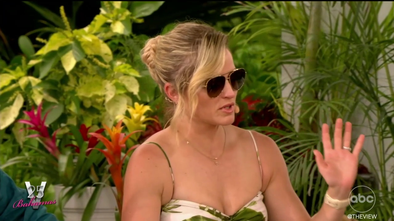 The View S25E192 2022-06-29-1100 (04).png