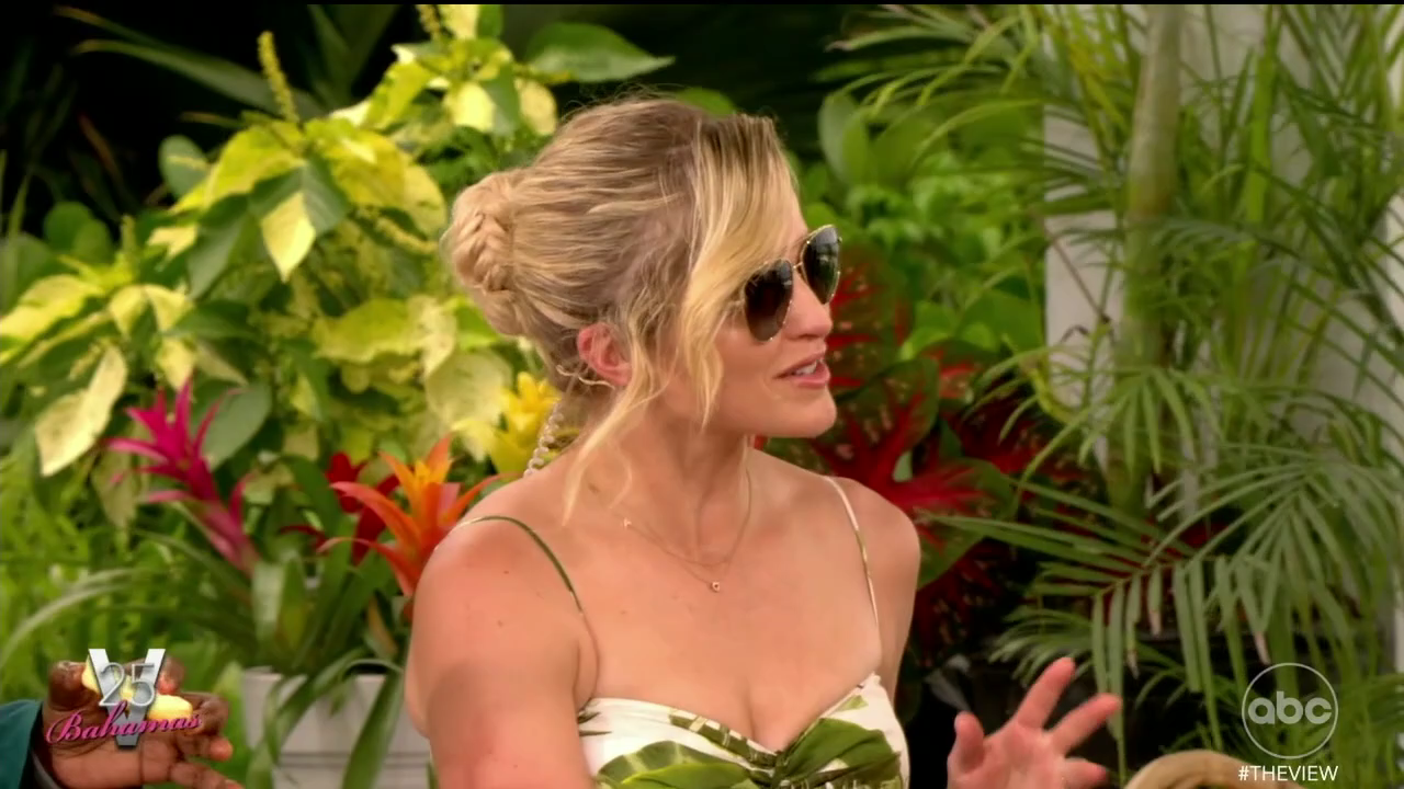 The View S25E192 2022-06-29-1100 (02).png