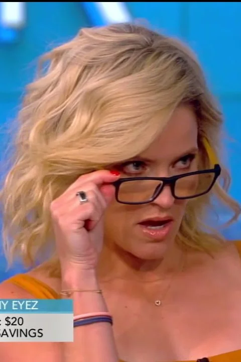 Sara Haines (8/1/2022)