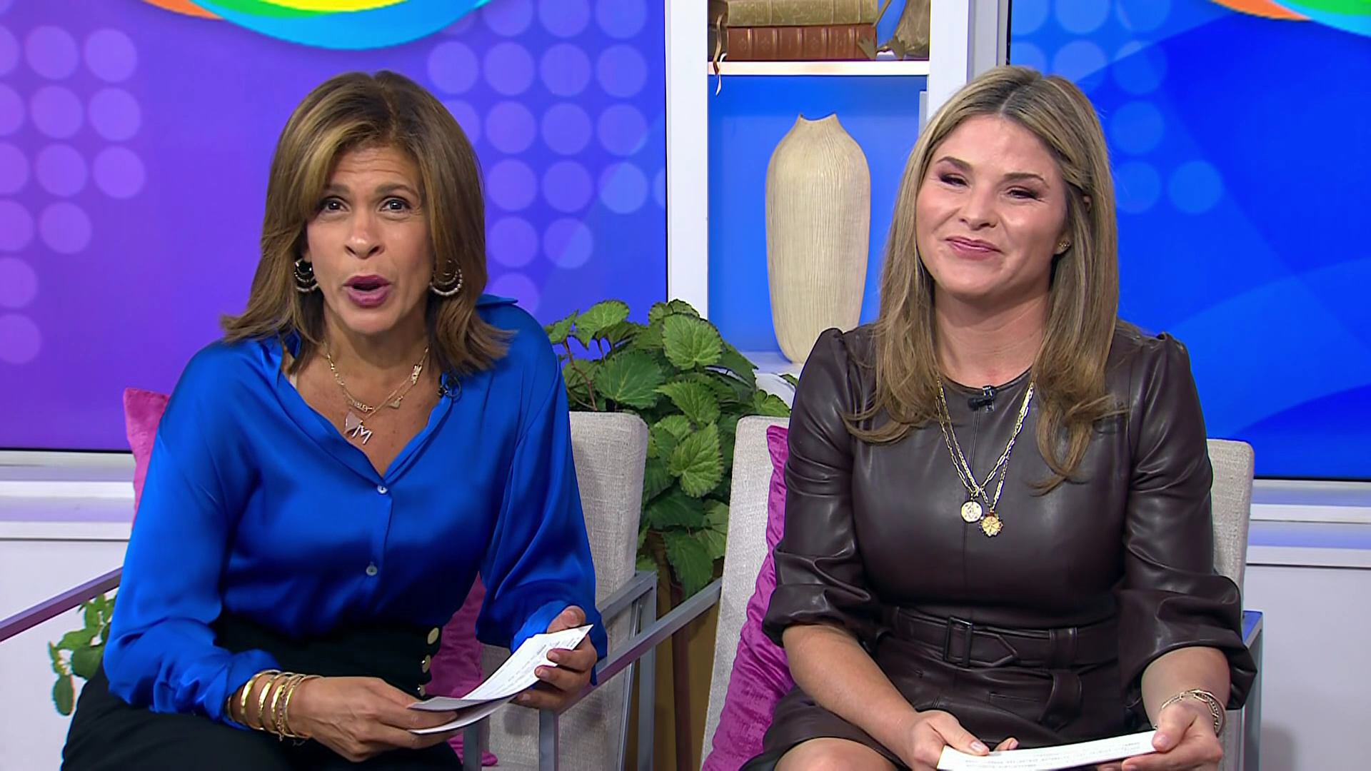 Today With Hoda & Jenna 2022-10-21-1000 (08).png