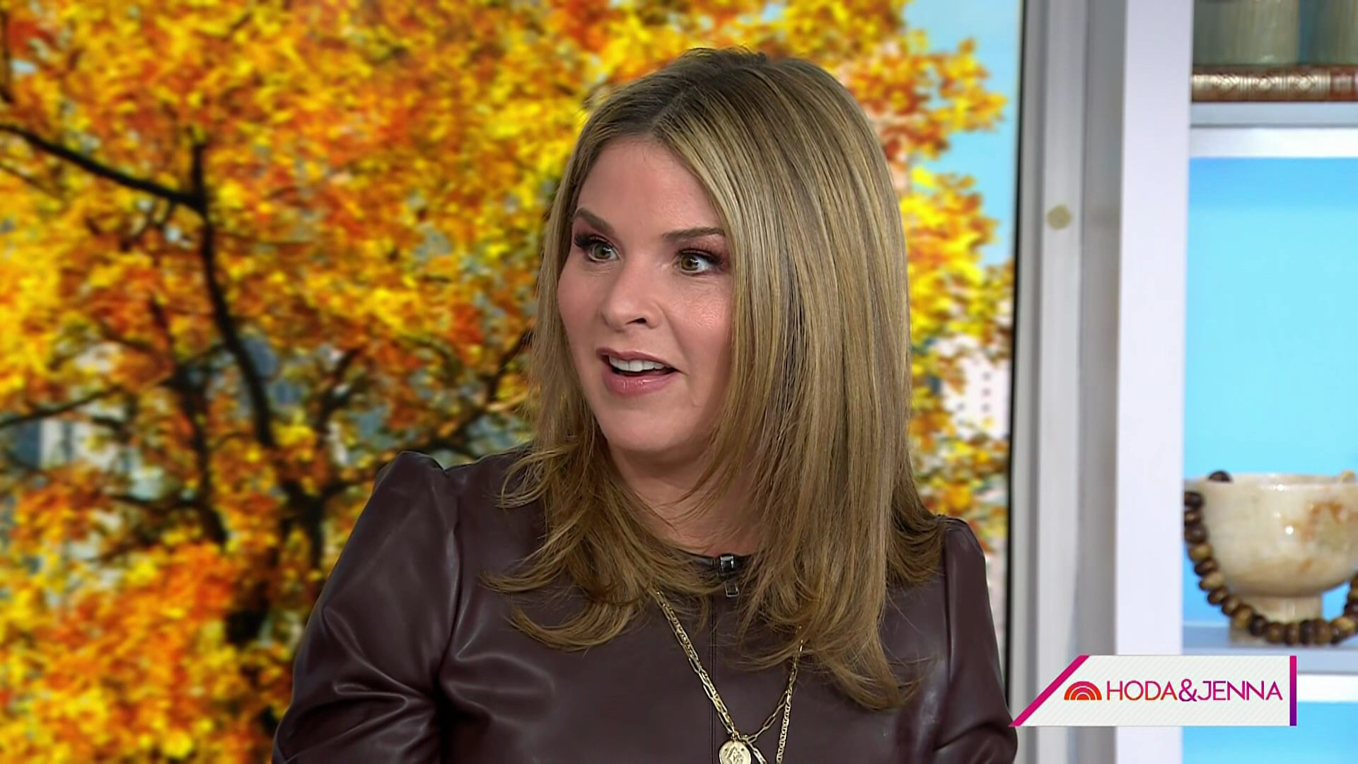 Today With Hoda & Jenna 2022-10-21-1000 (04).png