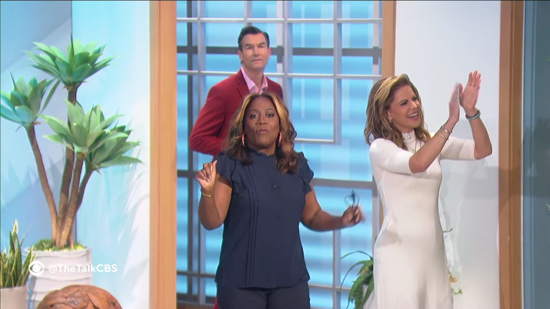 The Talk S13E46 2022-11-14-1400 (02).png