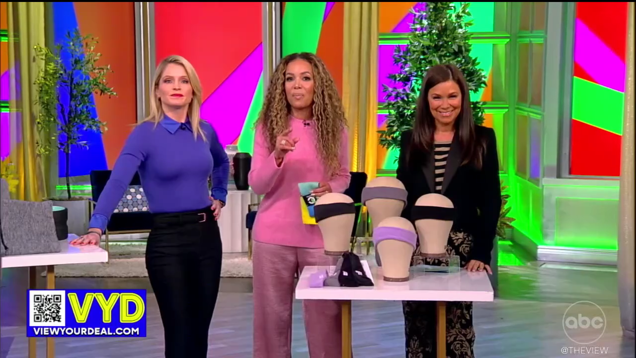 The View S26E80 2023-01-13-1100 (17).png