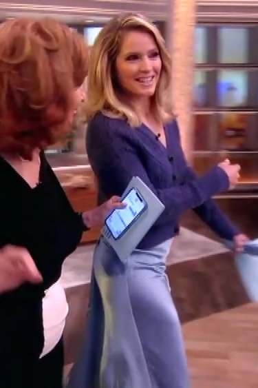 Sara Haines (10/11/2023)