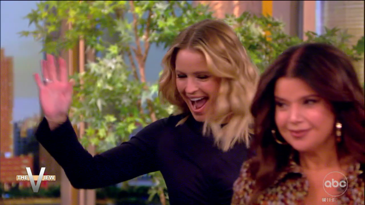 The View S27E29 2023-10-13-1100 (09).png